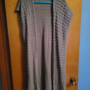 Sleeveless duster